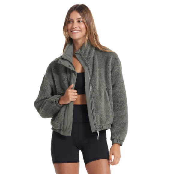Vuori Jackets & Blazers - Vuori Women's Cozy Sherpa Jacket Green Fleece Jacket Olive Green Size Large